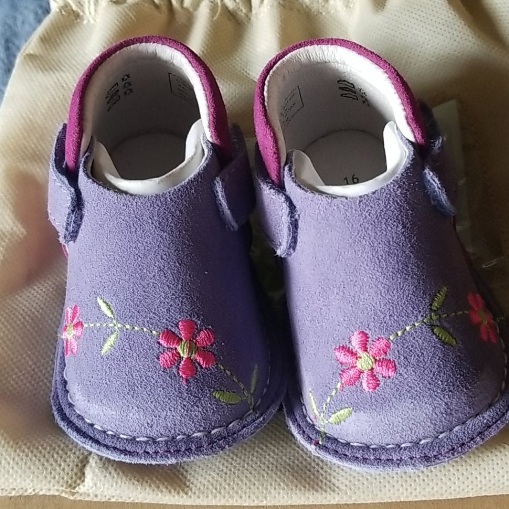 Pipit baby shoes
